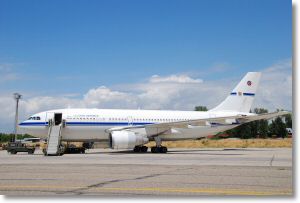 Airbus A-310 FAeB-CA-02-Douchanbe-26mai2008-DSC_0055.jpg